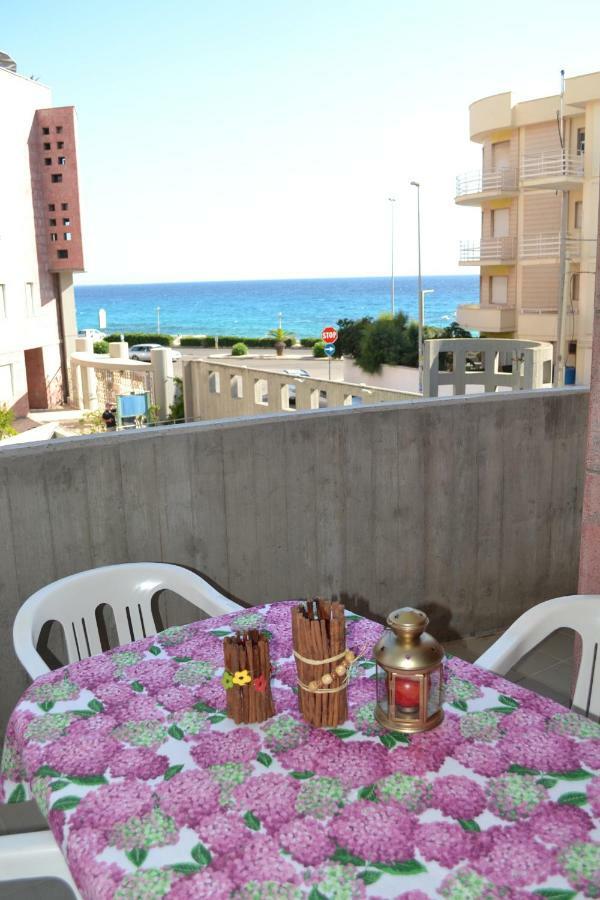 Window On The Sea Apartment Gallipoli Εξωτερικό φωτογραφία